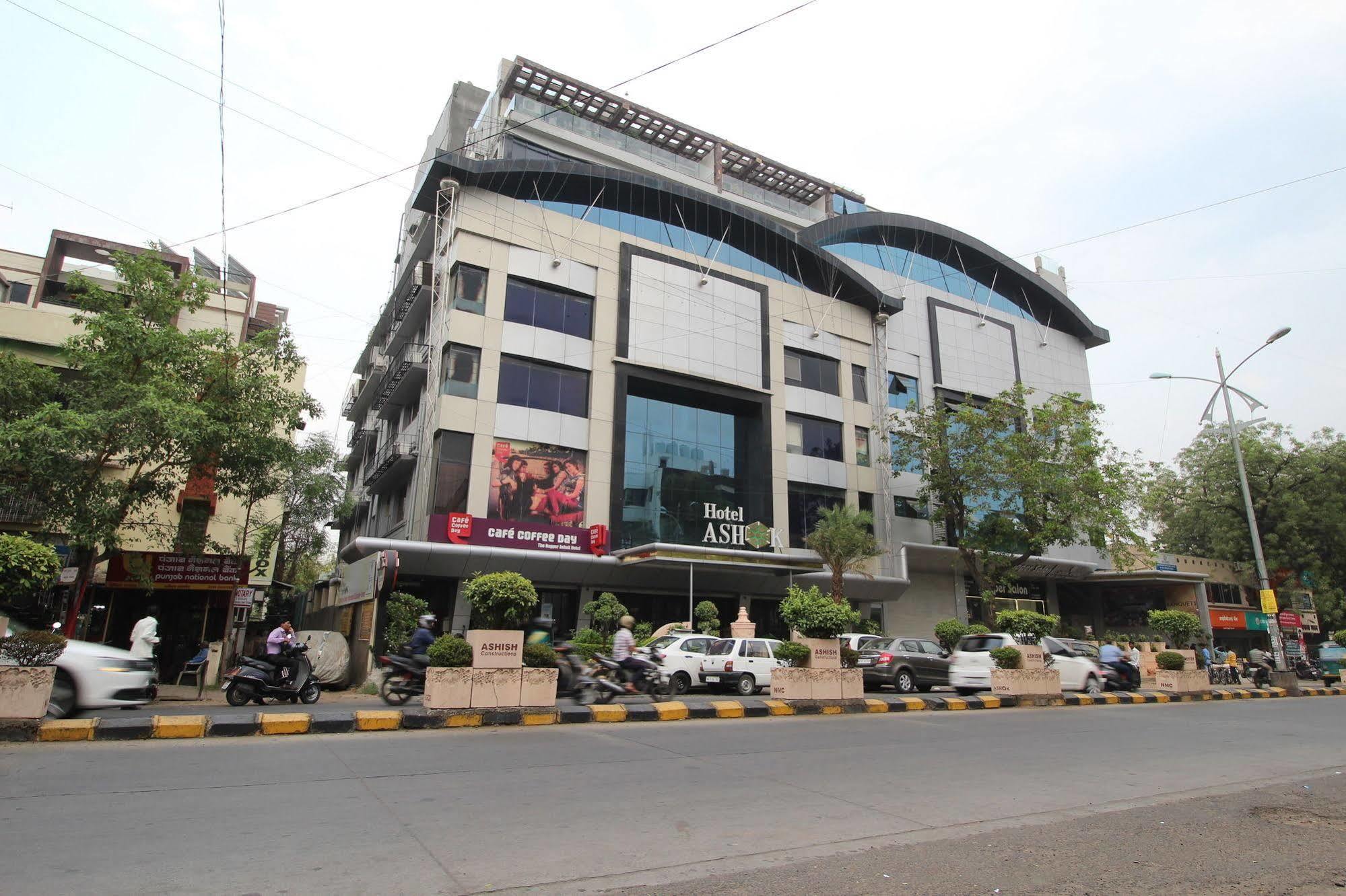 The Nagpur Ashok Hotel Exterior photo