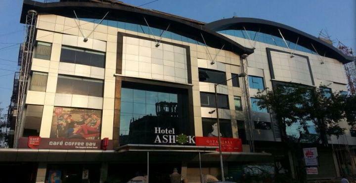 The Nagpur Ashok Hotel Exterior photo